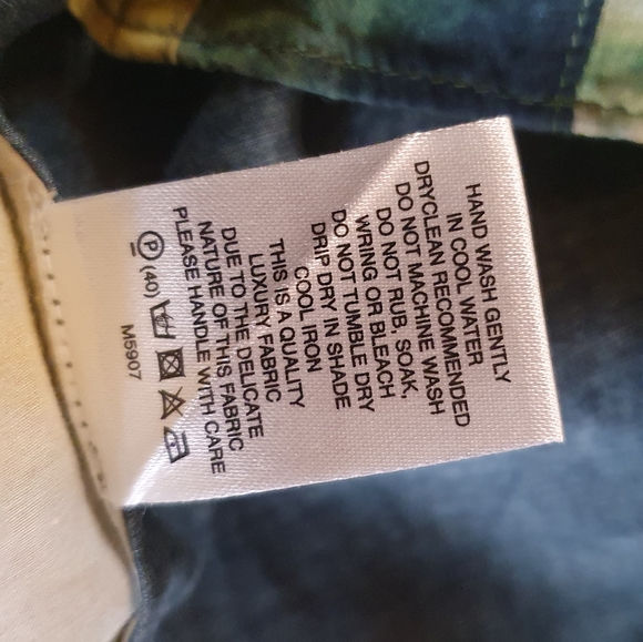 Size S Veronika Maine 55% Silk Sleeveless top - Picture 7 of 7